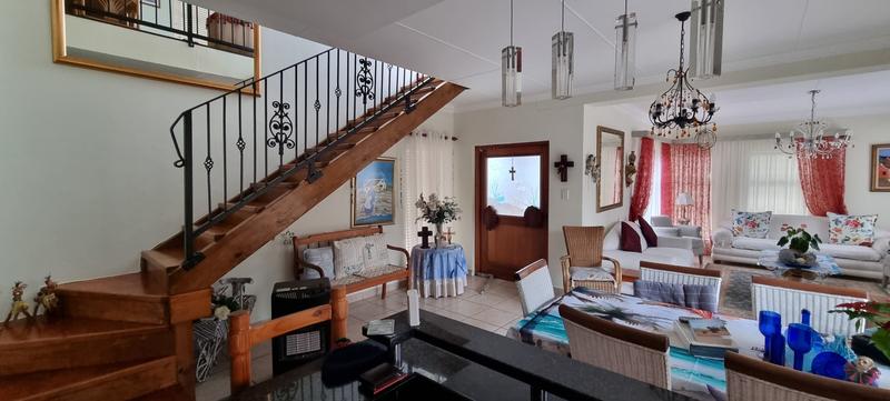 3 Bedroom Property for Sale in Reebok Western Cape